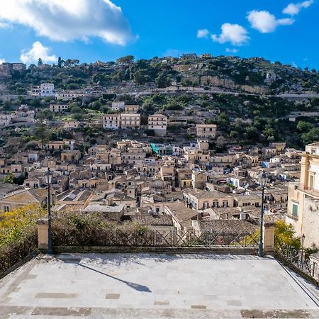 Luxury House Le Nuvole Apartamento Modica Exterior foto