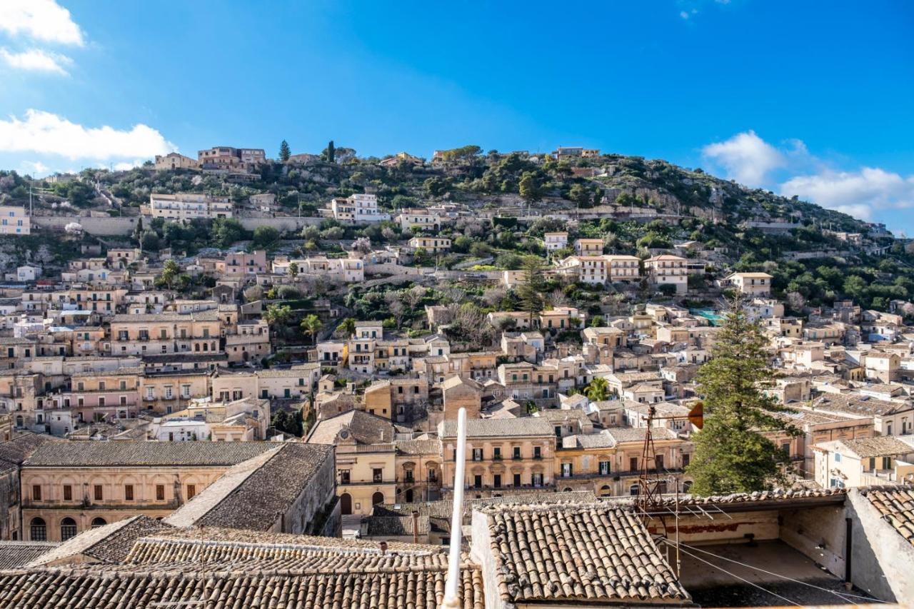 Luxury House Le Nuvole Apartamento Modica Exterior foto