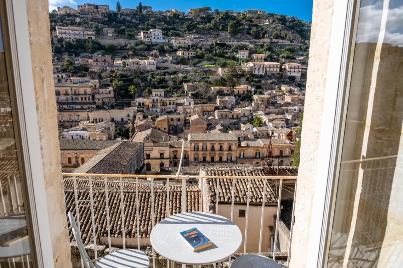 Luxury House Le Nuvole Apartamento Modica Exterior foto